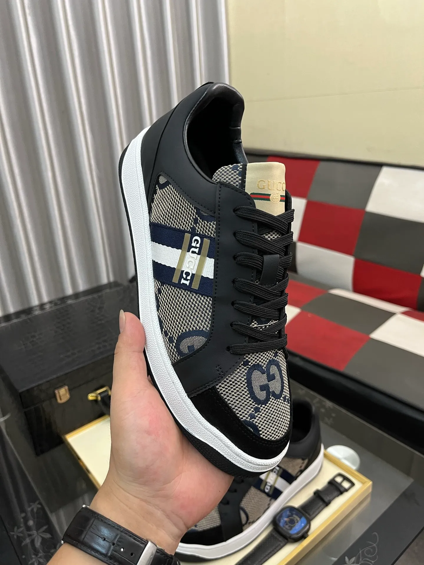Men's Men's Shoes 💰400⌚️⌚️【GUCCI】Gucci men's latest white shoe series casual shoes! The official website is built 1:1. Upper: Made of imported cowhide, with electric embroidery ➕Inner lining: Made of high-quality first-layer pigskin, soft and comfortable. Picky material selection and exquisite workmanship give you the best enjoyment. Size: 38-444️⃣Colors available